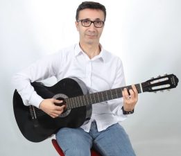 Müziğin gücünü keşfetti