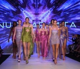 İzmir Fashion Week’ten muhteşem başlangıç