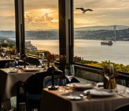 Ramazan’ın bereketli sofraları Izaka Terrace’da