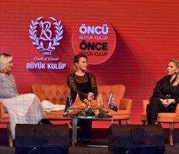 Dünya Kadınlar Günü için Büyük Kulüp’te bir araya geldiler