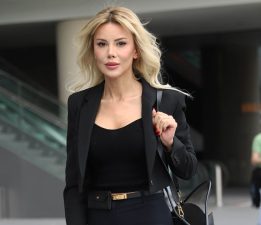 Elif İnci Aras siyahlar içinde