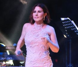 Nilüfer, Adanalı sevenleriyle buluştu