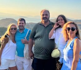 Dostlarla Fransa Turu…