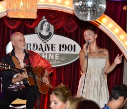 Bodrum’da eğlenceli davet