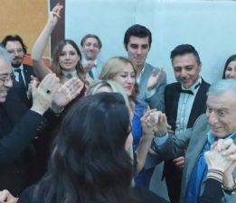Haldun Dormen ve Selçuk Yöntem İzmir’de dans etti