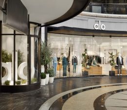 Alo Yoga, Emaar Square’deki Yeni Mağazasıyla Türkiye’ye Giriş Yaptı