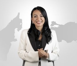 Nisan Ayının Zirvesinde Neda Yağlı Var!
