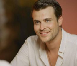 Yeşilçam’ın Efsane İsmi Tarık Akan’ı Çetin Lale Canlandıracak!