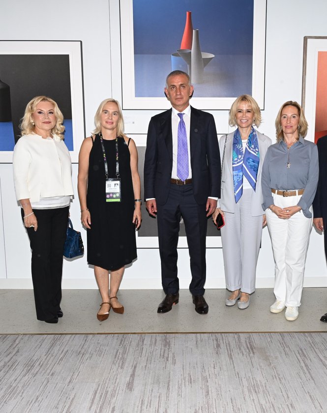 UEFA Başkanı Ceferin’in eşi Contemporary İstanbul’da