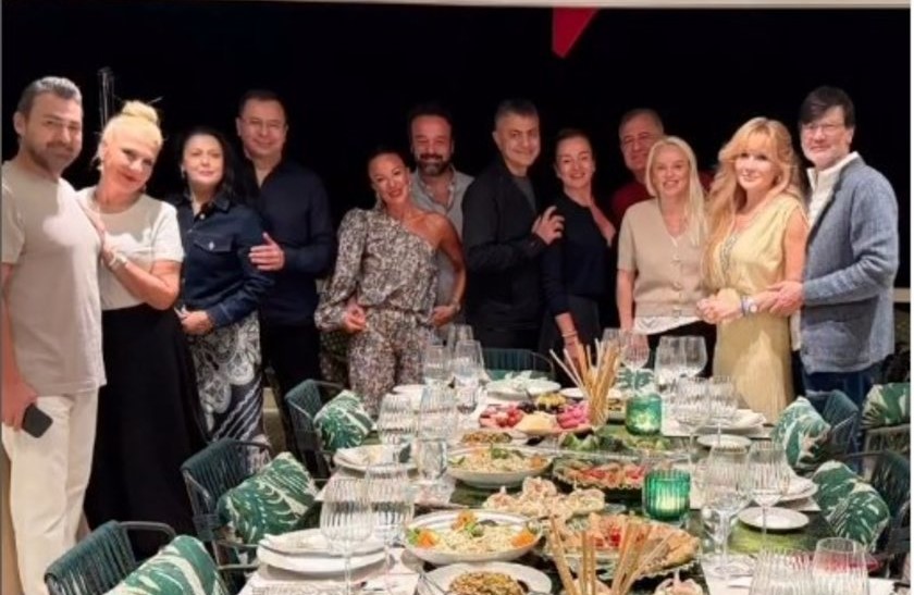 Berrin Zorlu, doğum gününü teknede kutladı