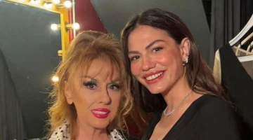 Demet Özdemir, Kamuran Akkor’la sahnede buluştu! Rüya gibi düet