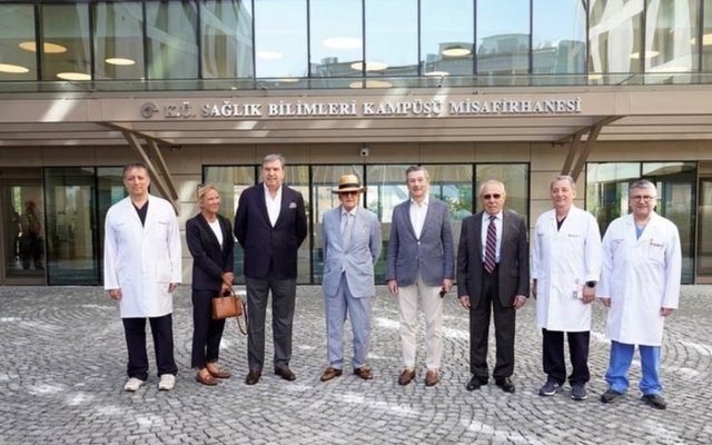 Koç Üniversitesi’nde özel açılışta dikkat çeken buluşma